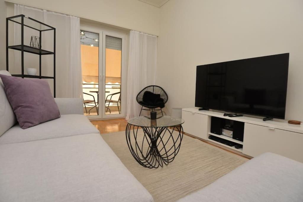 Zen Oasis Apartment